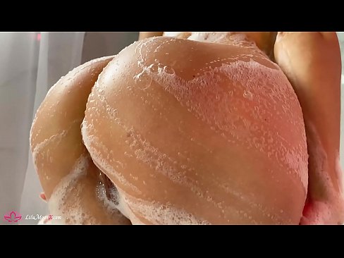 ❤️ Brunette masturbéiert Pussy mat Vibrator fir en intensiven Orgasmus an der Dusch ❤️❌ Fuckvideo op lb.mobilecric.top ❌️❤